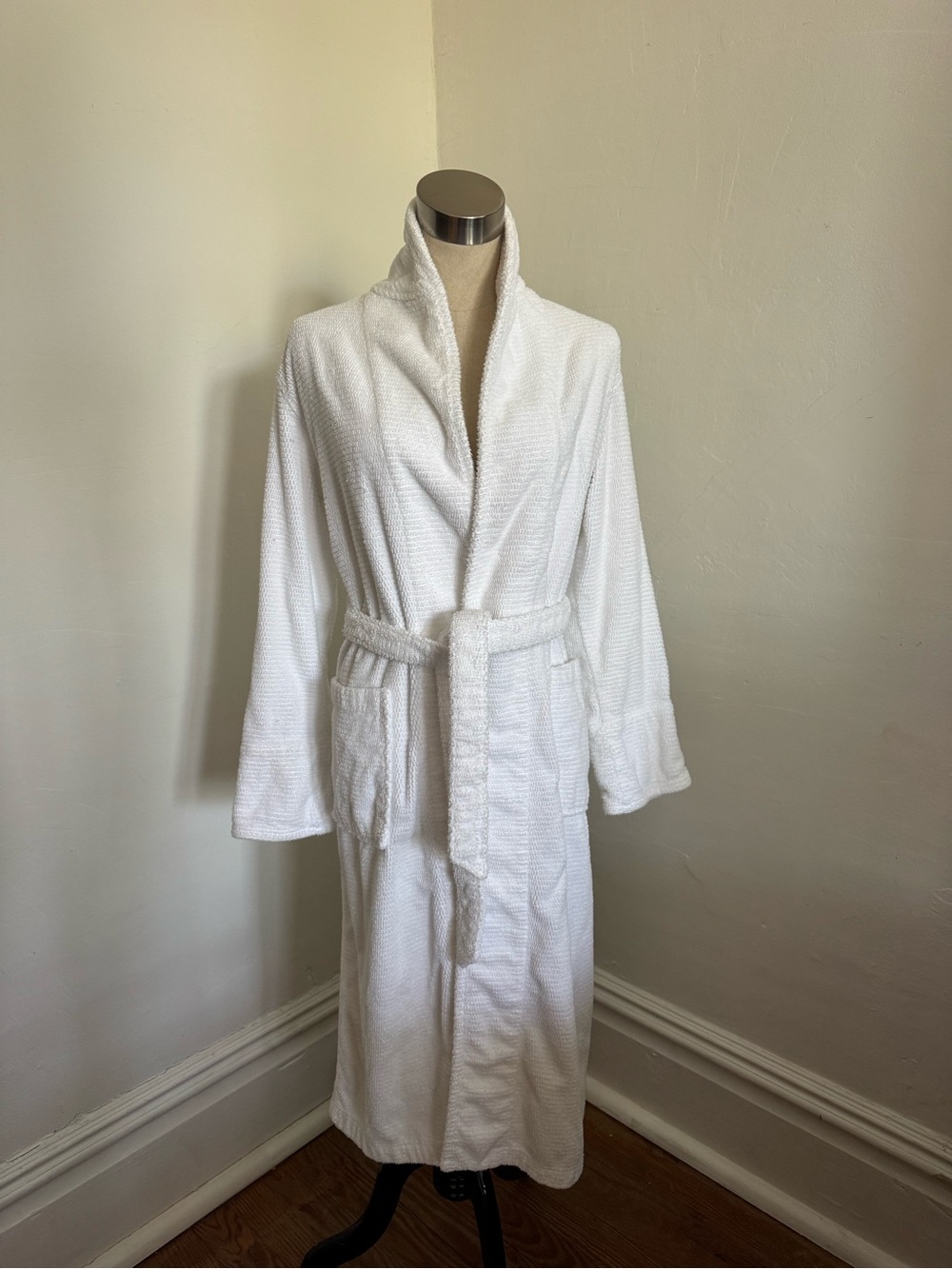 Lands' End White Plush Long Robe with Belt